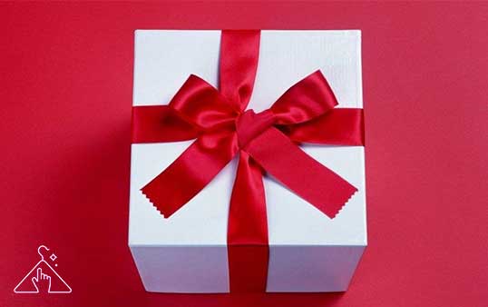 انتخاب اکسسوری مناسب برای هدیه دادن